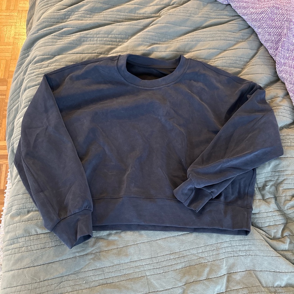 Lululemon softstreme black pull over